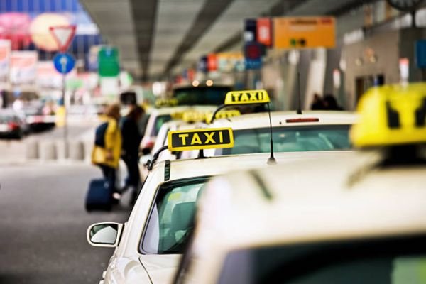 Taxi  to Tullamarine Airport